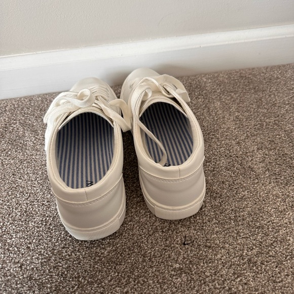 J. Crew Women’s White Sneakers Size 8 - Picture 4 of 5